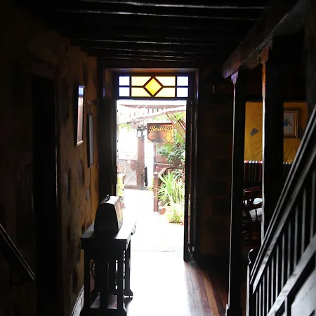 芳达中心酒店 阿德耶
